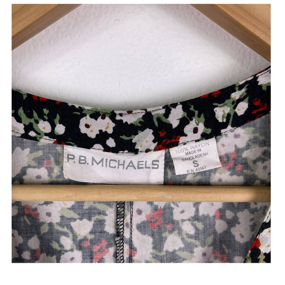 P.B. Michaels Ditsy Floral Cottagecore Retro Inspired Rayon Romper Women’s Small - Picture 4 of 10